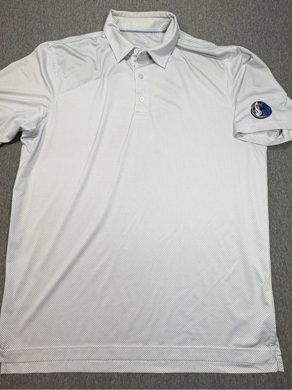 johnnie-O Dallas Mavericks Performance Polo Men’s L Blue White Geometric Check